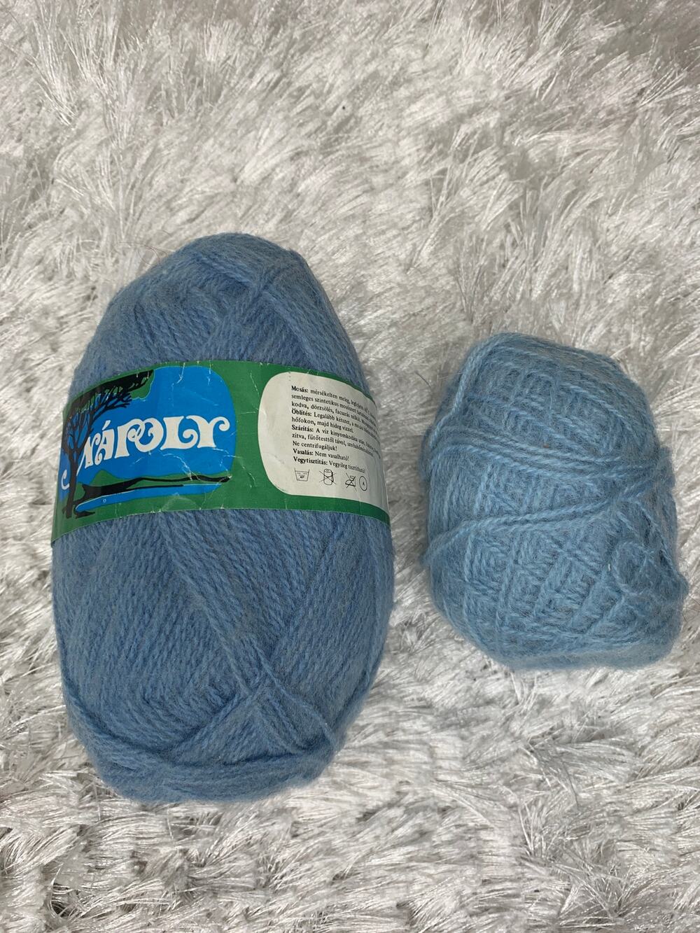 Napoly Blue Yarn 1.5 Skeins 50% Wool 50% Polyacrylonitrile